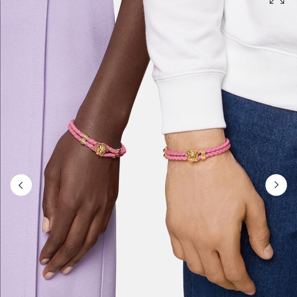 NEW💕Versace Medusa Leather Bracelet 💕 - Picture 2 of 7